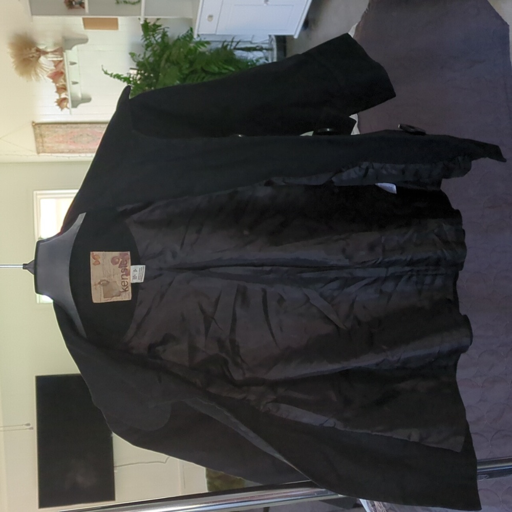 Jacket - Picture 6 of 9